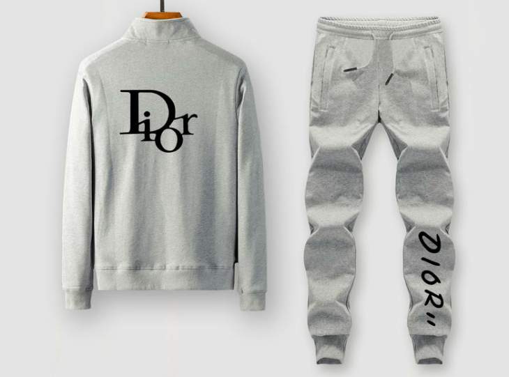 Picture of Dior Sweater Suits _SKUDiorm-6xl1q0338913